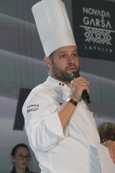 «Latvijas gada pavārs 2021» ir Dinārs Zvidriņš un «Latvijas gada pavārzellis 2021» ir Aleksandra Krūka 16