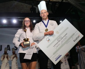 «Latvijas gada pavārs 2021» ir Dinārs Zvidriņš un «Latvijas gada pavārzellis 2021» ir Aleksandra Krūka 26
