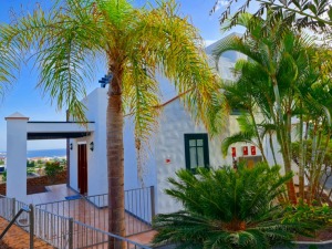 Travelnews.lv izbauda Tenerifes villu komplesu «Hotel Suite Villa María» viesmīlību 10