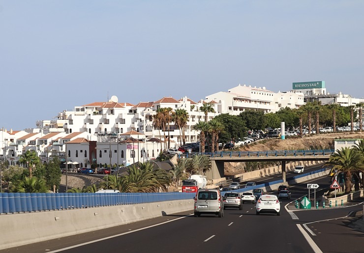 Travelnews.lv ar ekskursiju autobusu apbrauc apkārt Tenerifes salai un izbauda ceļu infrastruktūru 309610