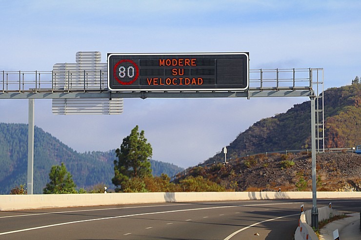 Travelnews.lv ar ekskursiju autobusu apbrauc apkārt Tenerifes salai un izbauda ceļu infrastruktūru 309629