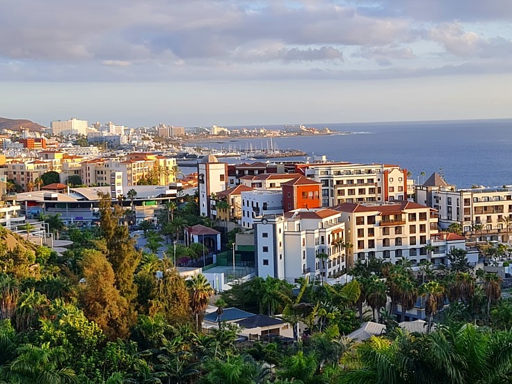 Travelnews.lv ar ekskursiju autobusu apbrauc apkārt Tenerifes salai un izbauda ceļu infrastruktūru 309607