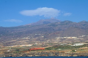 Travelnews.lv ar katamarānu dodas Atlantijas okeānā gar Tenerifes salas piekrasti 9