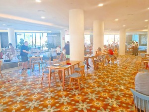 Travelnews.lv izbauda ēdienu Tenerifes viesnīcā «GF Hotel Grand Costa Adeje» 37