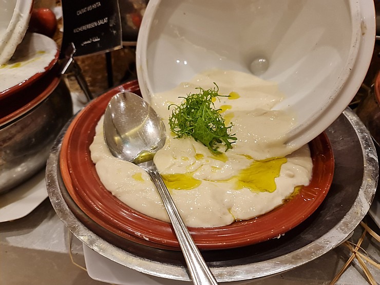 Viesnīcas «Rixos Sharm El Sheikh Adult Friendly» ēdienkartē ir gandrīz 500 ēdieni - maize, siltie... 310252