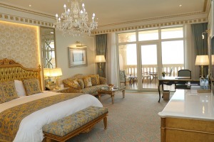Travelnews.lv nakšņo Dubaijas luksus viesnīcā «Raffles The Palm Dubai» 3