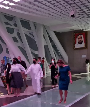 Travelnews.lv vakara gaismā apmeklē 150 metru augsto Dubaijas rāmi «Dubai Frame» 17