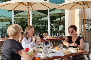 Travelnews.lv izbauda Dubaijas luksus viesnīcas «Raffles The Palm Dubai» bagātīgo ēdienkarti 1