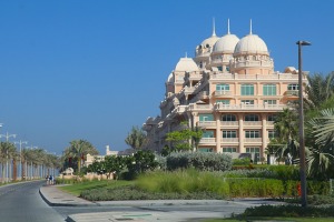 Travelnews.lv izbauda Dubaijas luksus viesnīcas «Raffles The Palm Dubai» infrastruktūru 30