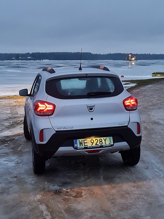 Travelnews.lv ceļo ar lētāko elektrisko vāģi «Dacia Spring» 313650