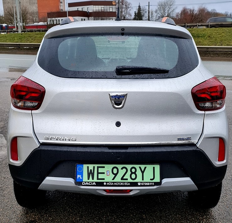 Travelnews.lv ceļo ar lētāko elektrisko vāģi «Dacia Spring» 313635