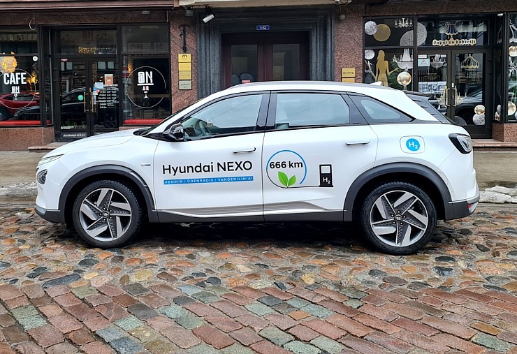 Travelnews.lv pirmo reizi ceļo ar ūdeņradi darbināmu spēkratu «Hyundai Nexo» 314316