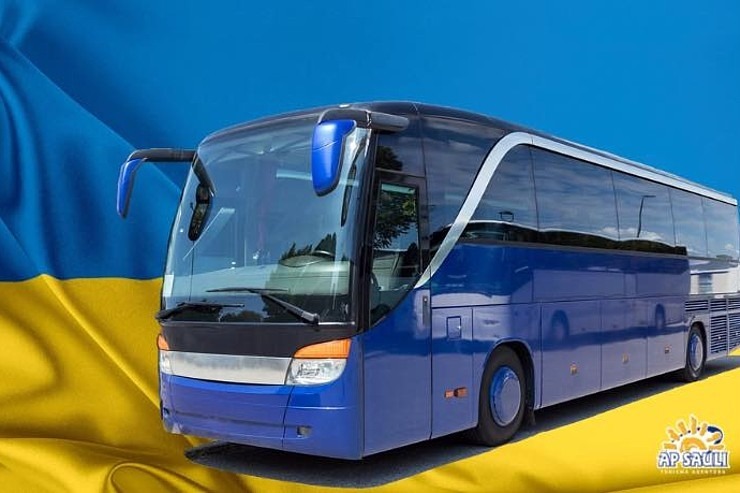 Tūrisma firma «Ap sauli» un auto noma «Sixt Latvija» nogādā palīdzību Ukrainai 314402