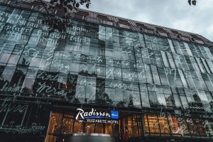 Rīgas viesnīcas «Radisson Blu Elizabete Hotel» restorāns «CUT» ir atvērts un gaida ciemiņus 9