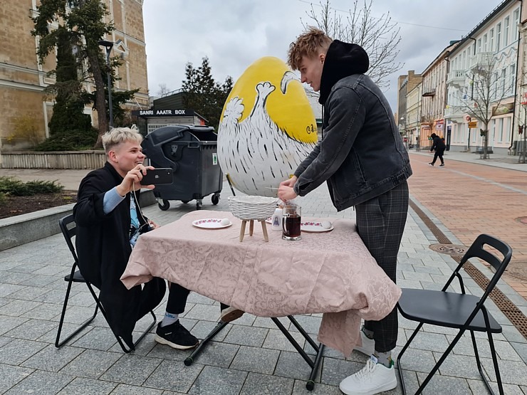 Travelnews.lv ar auto nomas «Avis Latvia» spēkratu apciemo Daugavpili Lieldienās 315606