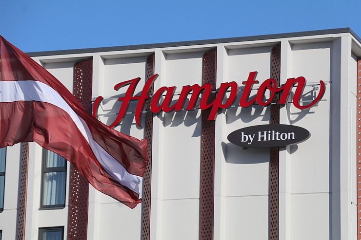 Lidostas «Rīga» tuvumā oficiāli atklāj jaunu 3 zvaigžņu viesnīcu «Hampton by Hilton Riga Airport» 315944