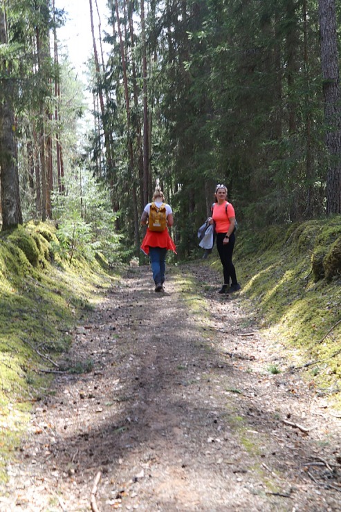 Travelnews.lv dodas 24 km pārgājienā Raiskuma apkārtnē Cēsu novadā 316448