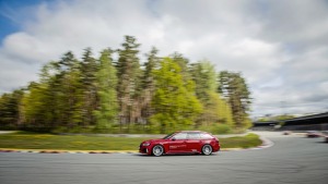 Par godu «Audi RS3» Latvijas pirmizrādei Biķernieku autosacīkšu trasē rūc motori. Foto: Audi Latvija 5