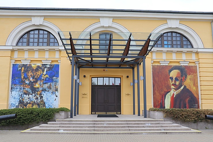 Daugavpils Marka Rotko mākslas centra izstādes mākslas objekti pārsteidz un samulsina 317313