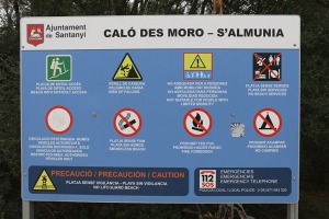 Klinšu ieskautā «Calo des Moro» pludmale salas dienvidos tiek uzskatīta par skaistāko Maļorkā. Sadarbībā ar Latvijas tūrisma firmu Atlantic Travel 3