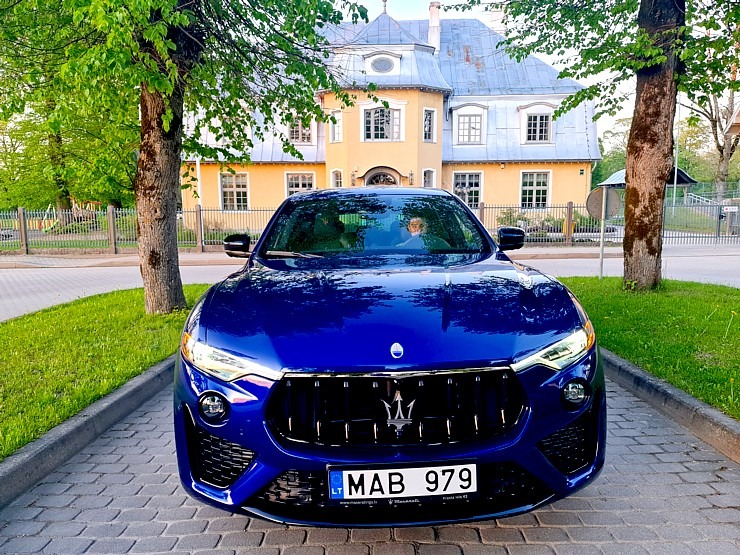Travelnews.lv apceļo Latviju ar luksus klases apvidus vāģi «Maserati Levante SQ4» 317793