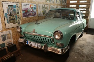 Travelnews.lv Daugavpilī apmeklē privātu motormuzeju «RetroGaraž-D» ar «Moskviču» izstādi 24