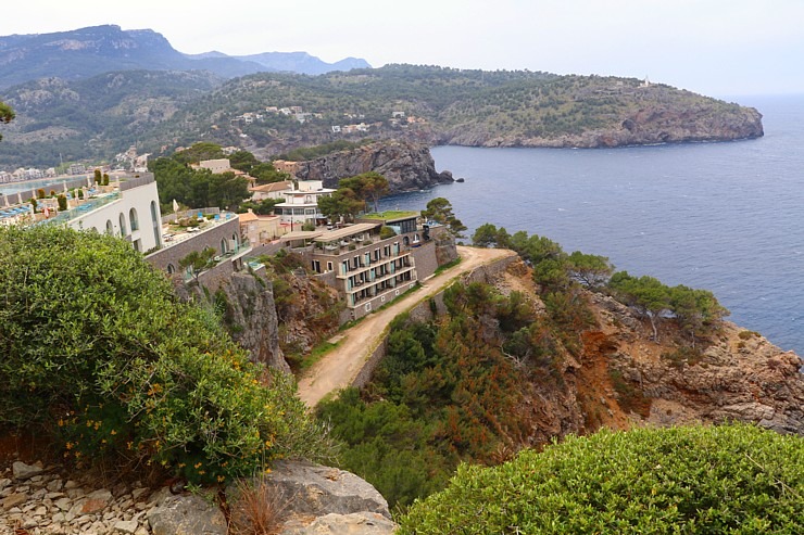 Travelnews.lv iepazīst un pusdieno Maļorkas labākajā viesnīcā «Jumeirah Port Soller Hotel & Spa». Sadarbībā ar Latvijas tūrisma firmu «Atlantic Travel 318105