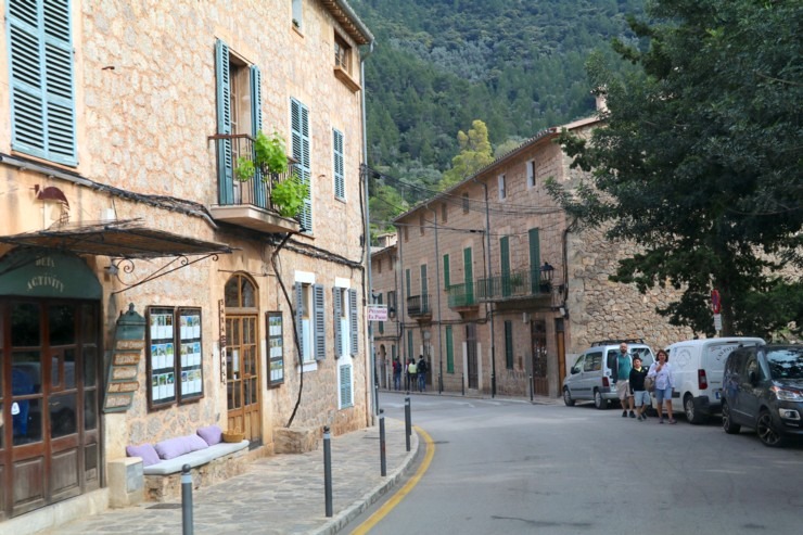 Travelnews.lv dodas ekskursijā Maļorkas ziemeļos pa auto maršrutu: Valldemossa - Soļera. Sadarbībā ar Latvijas tūrisma firmu «Atlantic Travel» 318142