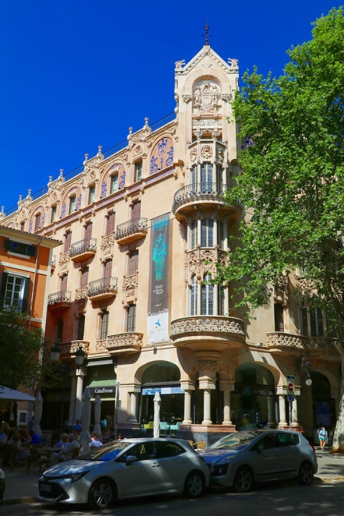 Travelnews.lv iepazīst Maļorkas galvaspilsētas Palmas arhitektūru, kafejnīcas un pilsētas dzīvi. Sadarbībā ar Latvijas tūrisma firmu «Atlantic Travel» 318761
