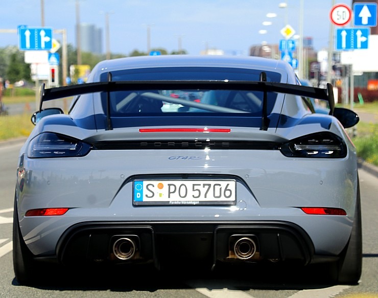 Travelnews.lv izbrauc lielceļu tūri «Porsche World Road Show Latvia 2022» ar jaudīgiem spēkratiem 319815