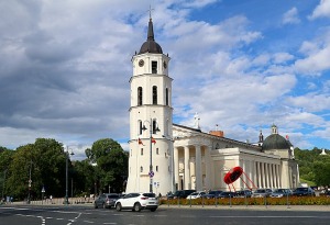 Travelnews.lv ar auto nomas «Europcar Latvia» spēkratu apceļo Lietuvas galvaspilsētu Viļņu 5