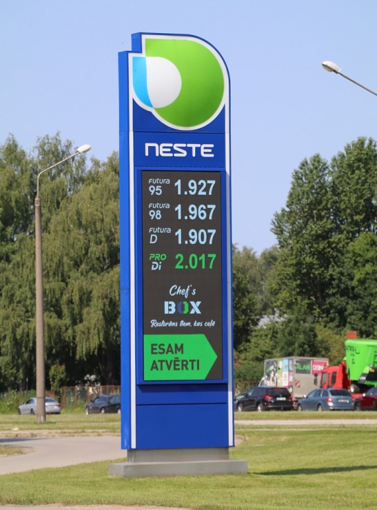 «Neste» degvielas uzpildes stacijā atklāj Latvijas šefpavāru līdznemšanas restorānu «Chefs BOX» 320595