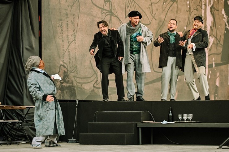 Opermūzikas svētki: Dž. Pučīni operas «Bohēma» oriģināliestudējums Siguldas pilsdrupu estrādē. Foto: : Ginta Zīverte 321050