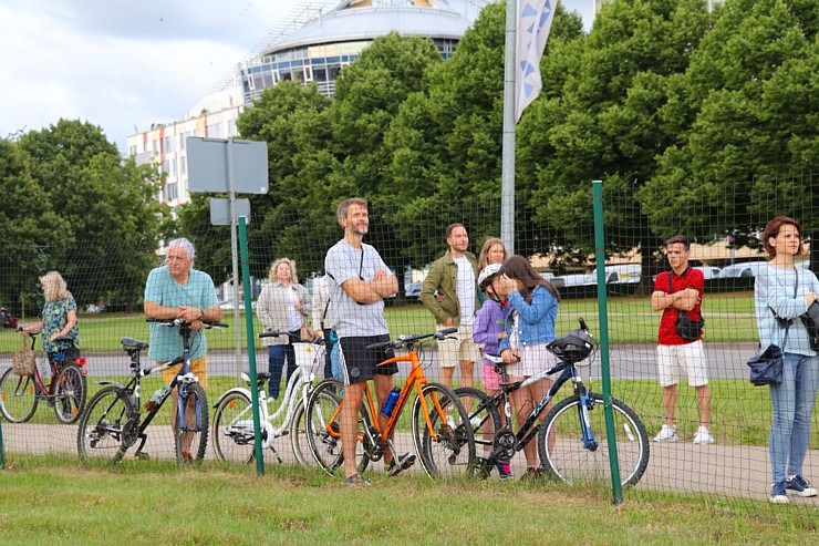 Rīgas Brīvostas pārvalde sagaida 10 miljonu pasažieri, ko atved kruīzu kuģis «Costa Fascinosa» 321742