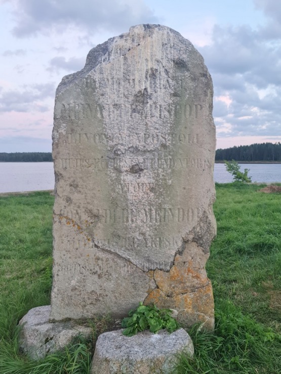 Tagad jebkurš kājāmgājējs var aplūkot Svētā Meinarda salu Ikšķilē 321942