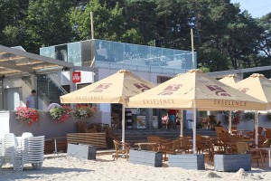 Travelnews.lv apmeklē Jūrmalas pludmalē ēdināšanas un izklaides vietas 18