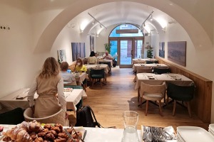 Brokastis jaunajā Vecrīgas restorānā «Le Dome» par 25 eiro 2