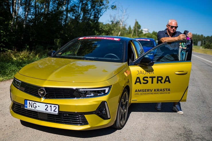 «Latvijas Gada auto 2023» žūrija veica vasaras testa braucienu. Foto: Gadaauto.lv 322370