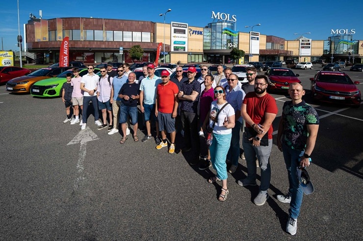 «Latvijas Gada auto 2023» žūrija veica vasaras testa braucienu. Foto: Gadaauto.lv 322364