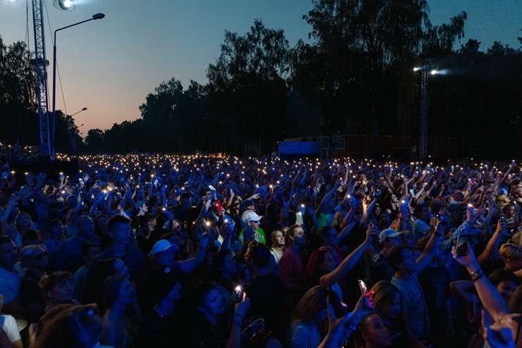 Ar krāšņiem koncertiem un lāzeru šovu Jūrmalā tiek svinēti vērienīgi Kauguru svētki. Foto: Jurmala..lv 322701