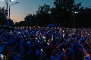 Ar krāšņiem koncertiem un lāzeru šovu Jūrmalā tiek svinēti vērienīgi Kauguru svētki. Foto: Jurmala..lv 21