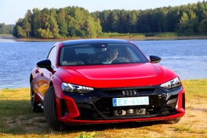 Travelnews.lv ar jaudīgo un elektrisko «Audi e-tron GT» apceļo Aizkraukles novadu 13