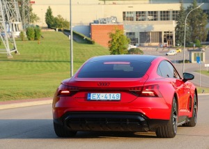 Travelnews.lv ar jaudīgo un elektrisko «Audi e-tron GT» apceļo Aizkraukles novadu 5