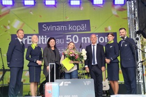 «airBaltic» lidostā «Rīga» svinīgi sagaida lidsabiedrības 50 000 000 pasazieri 7