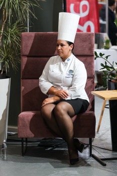 «Pavāru klubs» pārtikas izstādē «Riga Food» iepazīstina apmeklētājus ar jaunām garšām un to meistariem. Foto: Chef.lv 46
