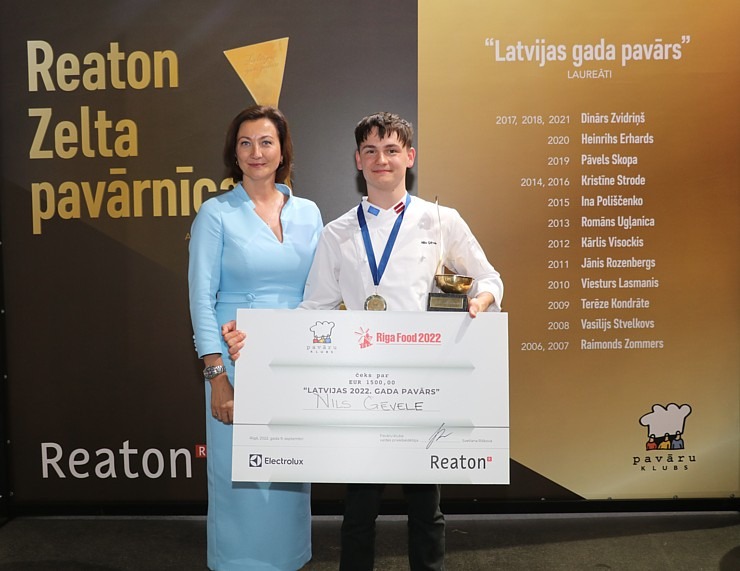 «Latvijas gada pavārs 2022» ir Nils Ģēvele un «Latvijas pavārzellis 2022» ir Agate Batraga 323768