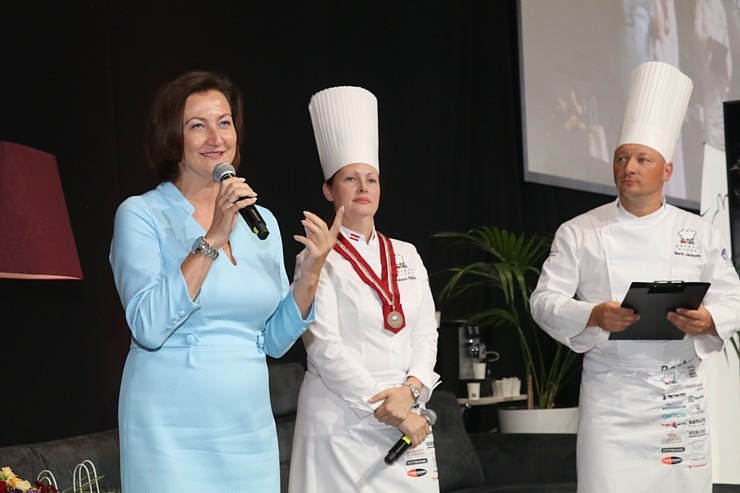 «Latvijas gada pavārs 2022» ir Nils Ģēvele un «Latvijas pavārzellis 2022» ir Agate Batraga 323752