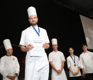 «Latvijas gada pavārs 2022» ir Nils Ģēvele un «Latvijas pavārzellis 2022» ir Agate Batraga 13