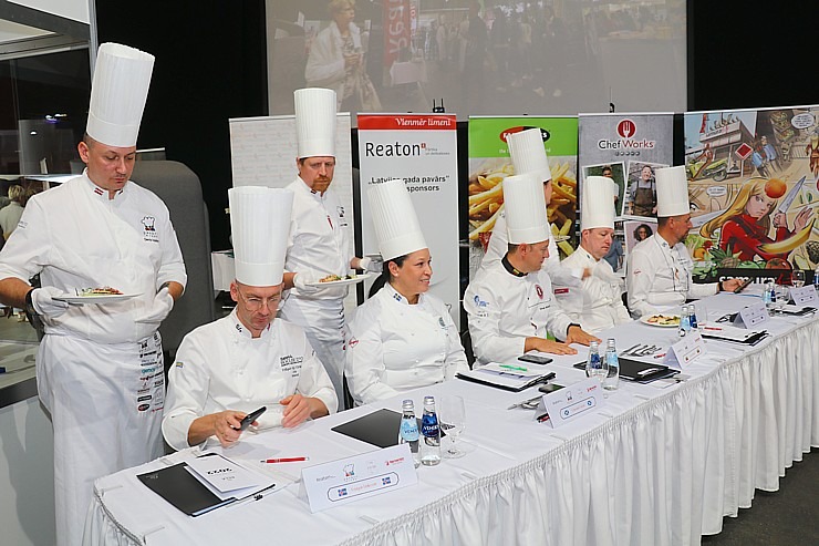 Daži fotomirkļi no pavāru konkursa «Latvijas gada pavārs 2022» aizkulisēm 323934