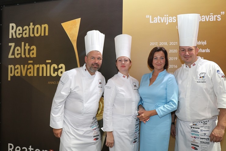 Daži fotomirkļi no pavāru konkursa «Latvijas gada pavārs 2022» aizkulisēm 323971